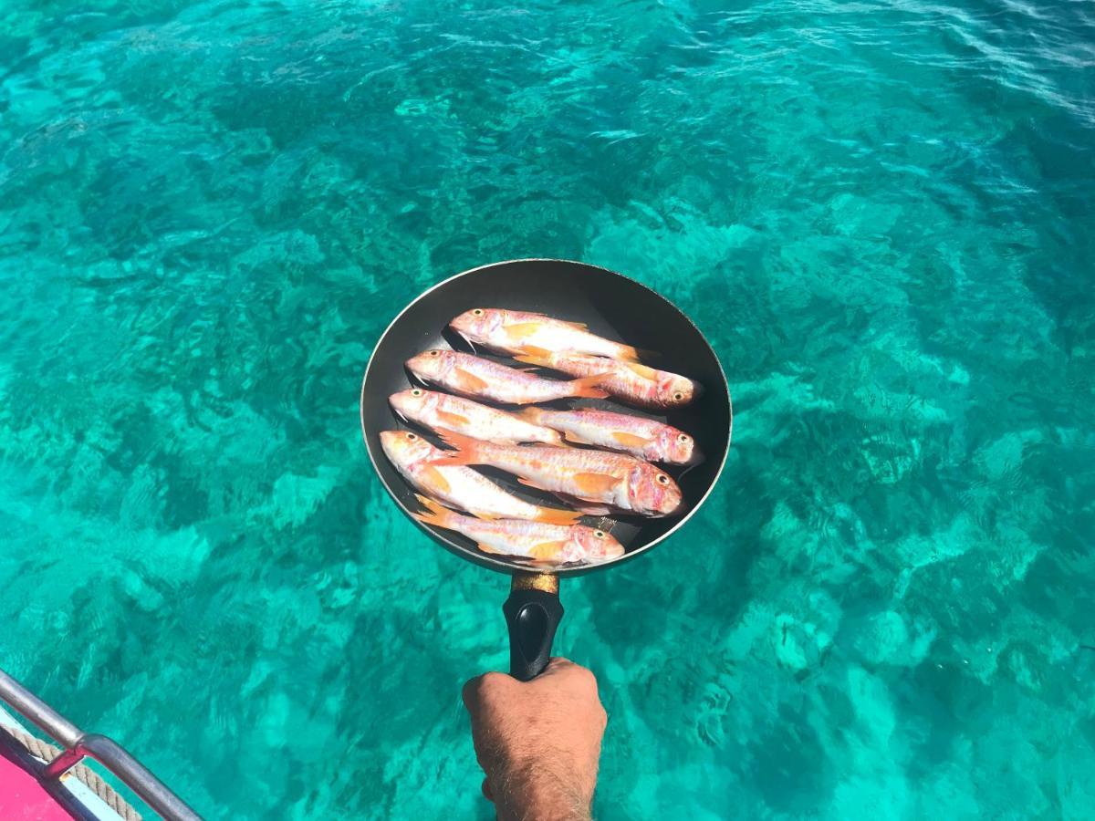 Il Cubo, Monovano Col Mare Su Tre Fronti. * Favignana
