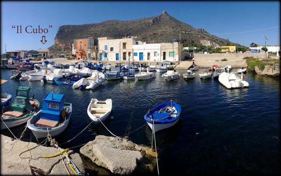 Il Cubo, Monovano Col Mare Su Tre Fronti. Holiday home *